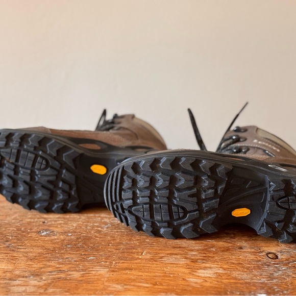 Lowa Women’s Brown Waterproof Hiking Boots Size 6 - Picture 4 of 4